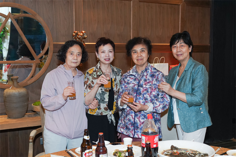 6341212fcef7b.jpg 6341212fcef7b.jpg