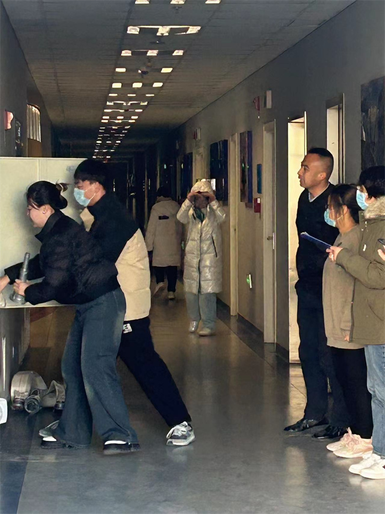 657039144a996.jpg 657039144a996.jpg