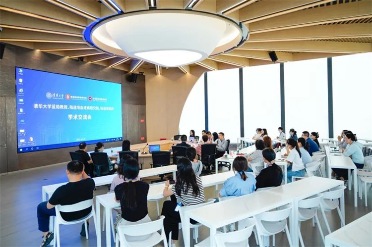 6889d6063b693.jpg 6889d6063b693.jpg