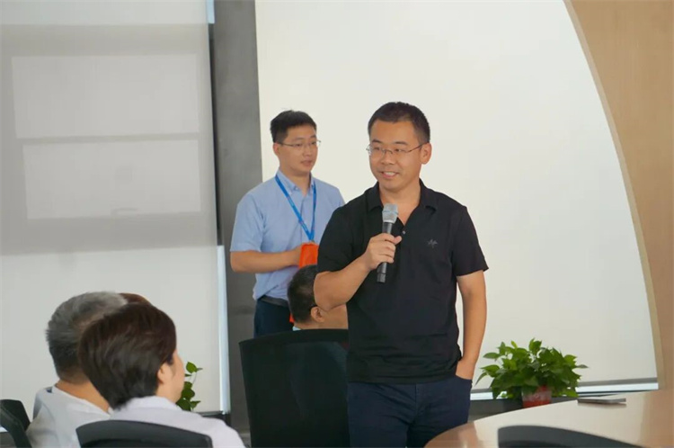 68b8e7a674407.jpg 68b8e7a674407.jpg