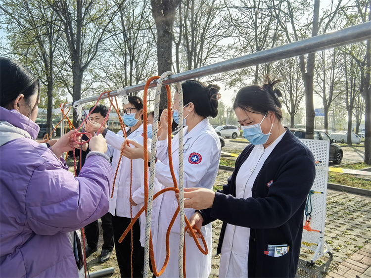 690b12fea487f.jpg 690b12fea487f.jpg