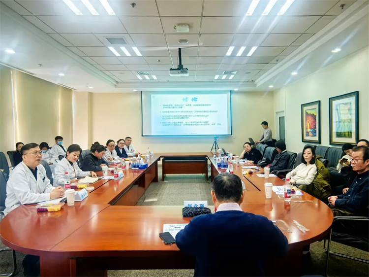 698bf9633337b.jpg 698bf9633337b.jpg